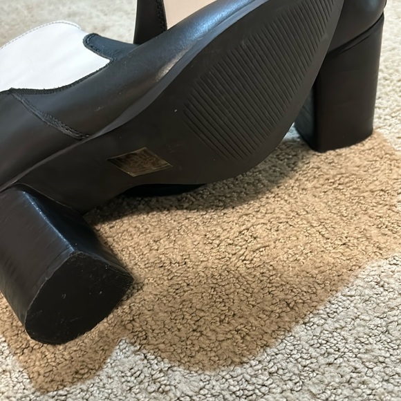 Nasty Gal Curve The Haters Two-Tone Leather Ankle Boots - Picture 10 of 13